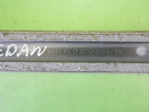 LISTWA DRZWIOWA LEWA TYŁ AUDI A4 B6 LY7W SEDAN 00- LISTWA DRZWIOWA LEWA TYŁ AUDI A4 B6 LY7W SEDAN 00-